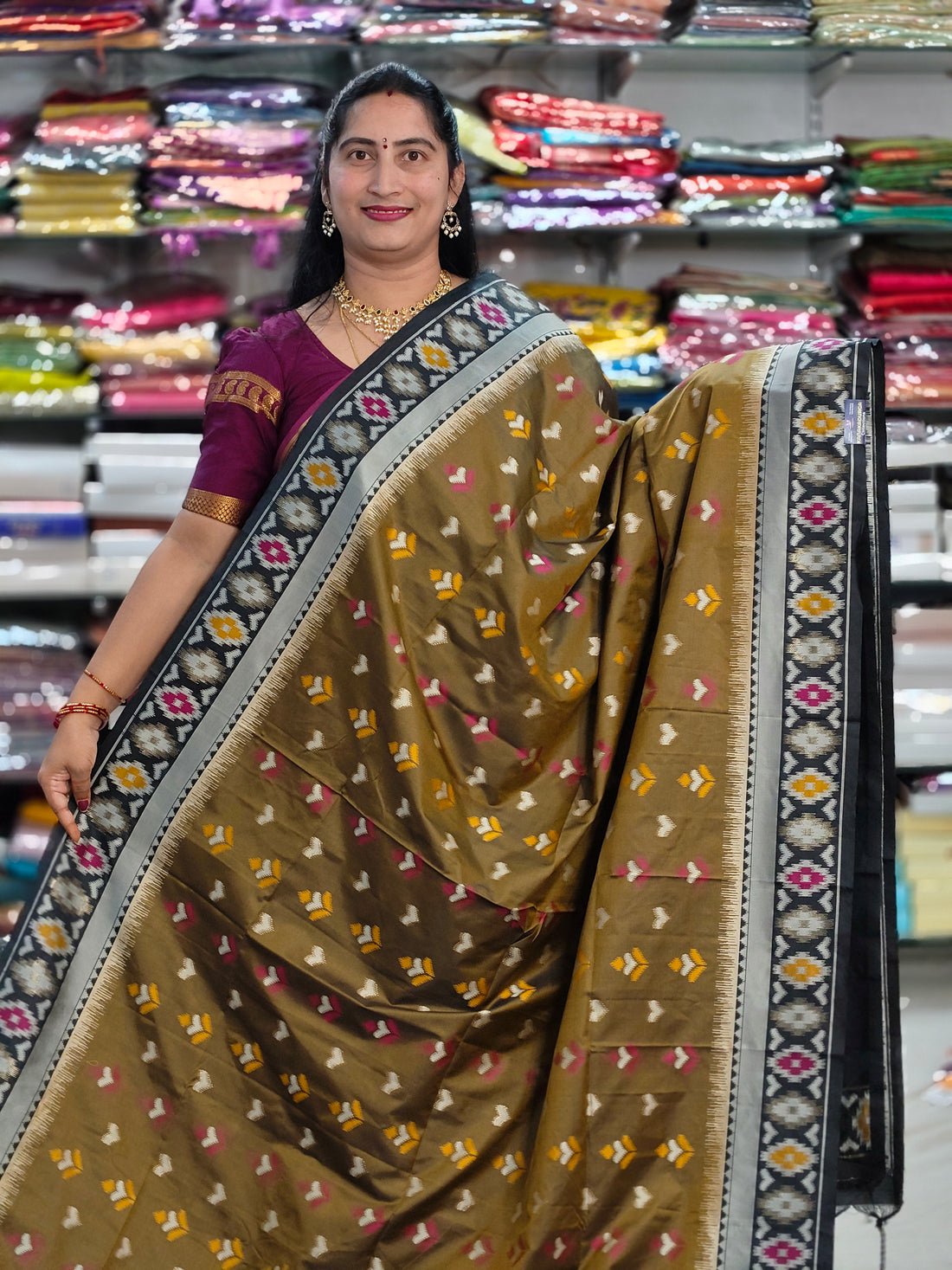 Lightweight soft pattu F239