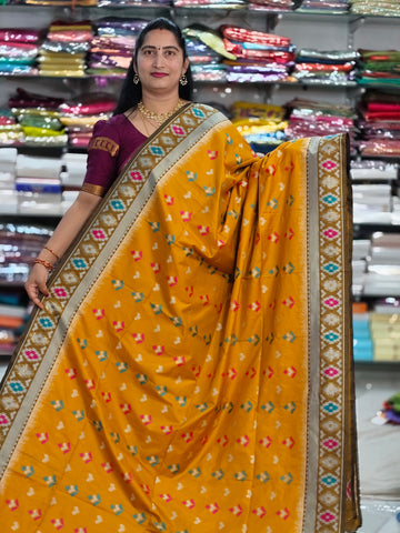 Lightweight soft pattu F239